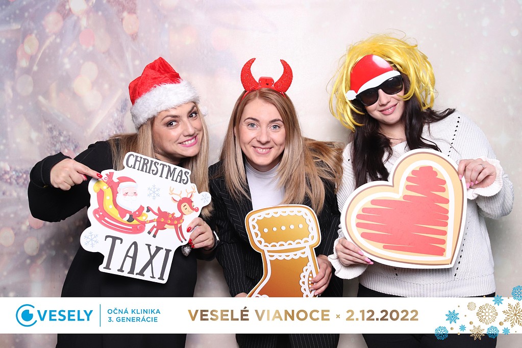 Veselé Vianoce očná klinika 