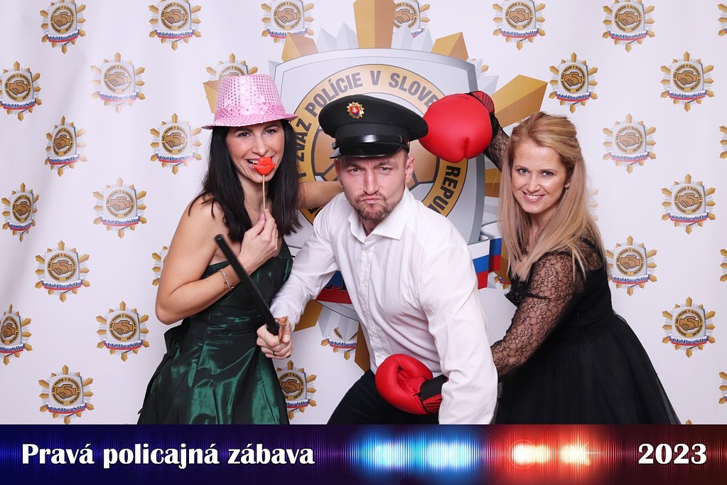 Pravá policajná zábava 