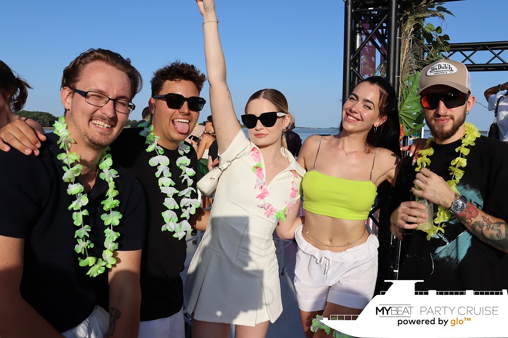 My beat cruise party 