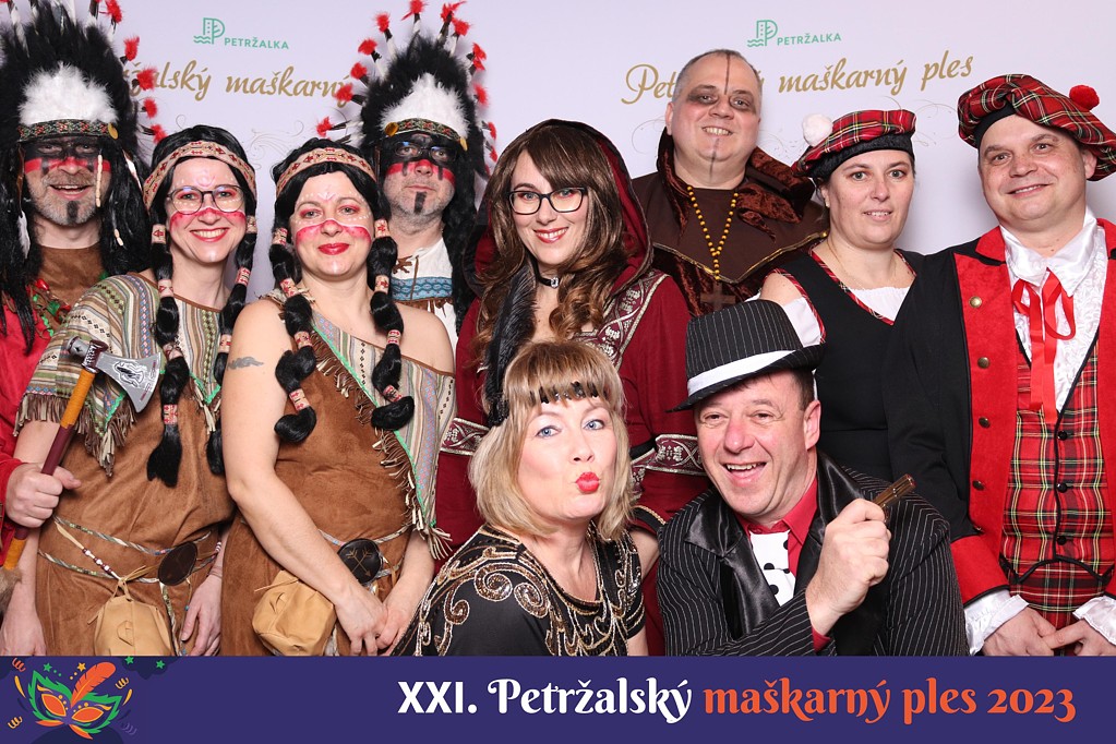 Petržalsky maškarný ples 